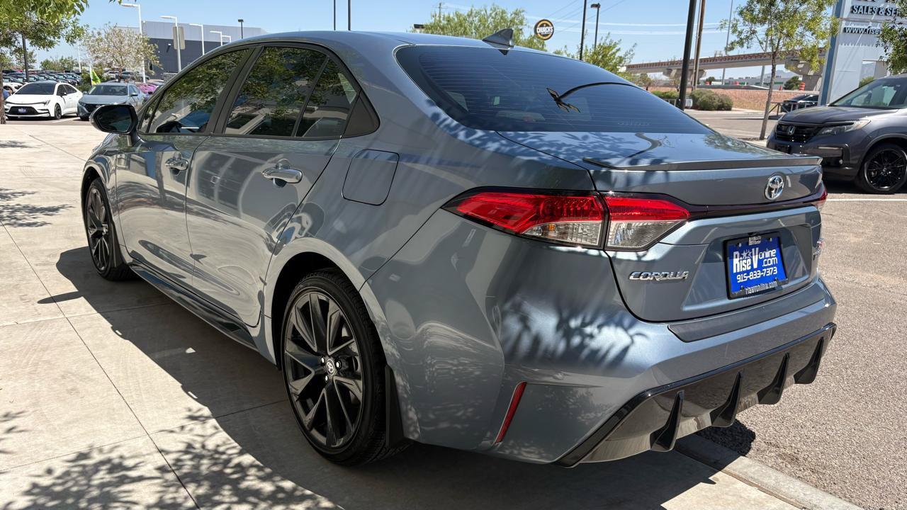 Used 2024 Toyota Corolla SE w/ SE Package FWD image 11