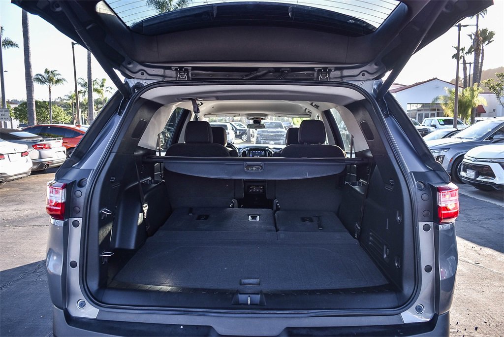 Used 2020 Chevrolet Traverse LT image 24