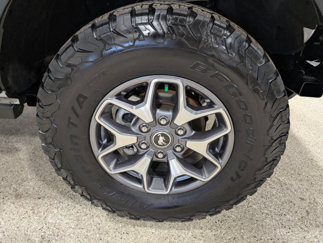Used 2024 Ford Bronco Badlands image 11