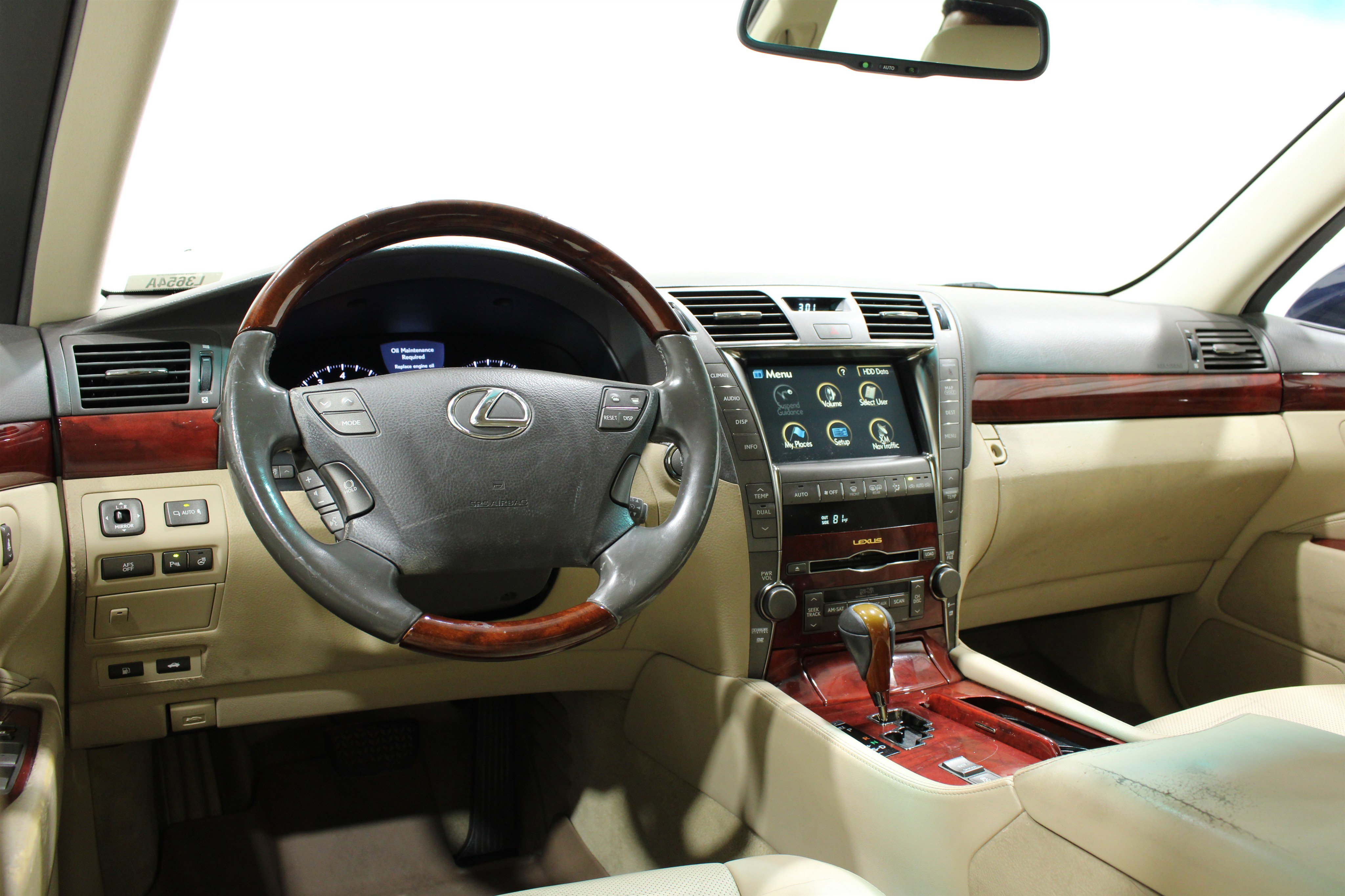 Used 2008 Lexus LS 460 RWD image 2
