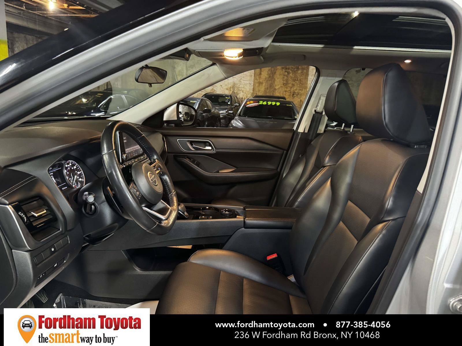 Used 2021 Nissan Rogue SV w/ Premium Package AWD/4WD image 19