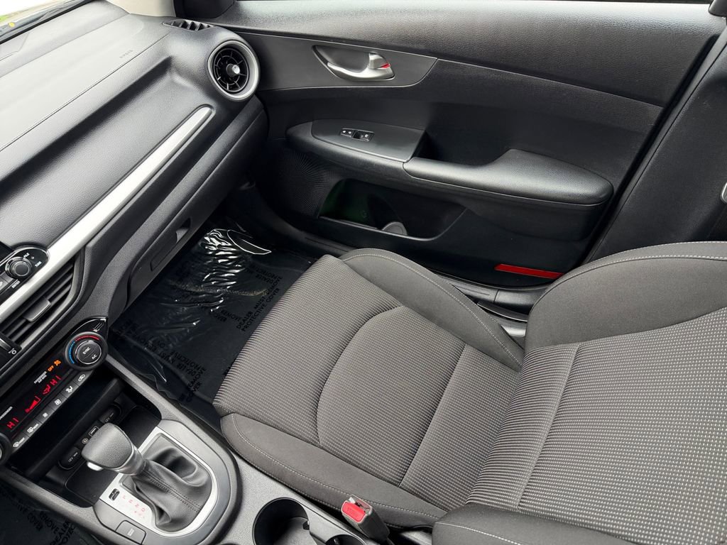 Used 2019 Kia Forte LXS image 17
