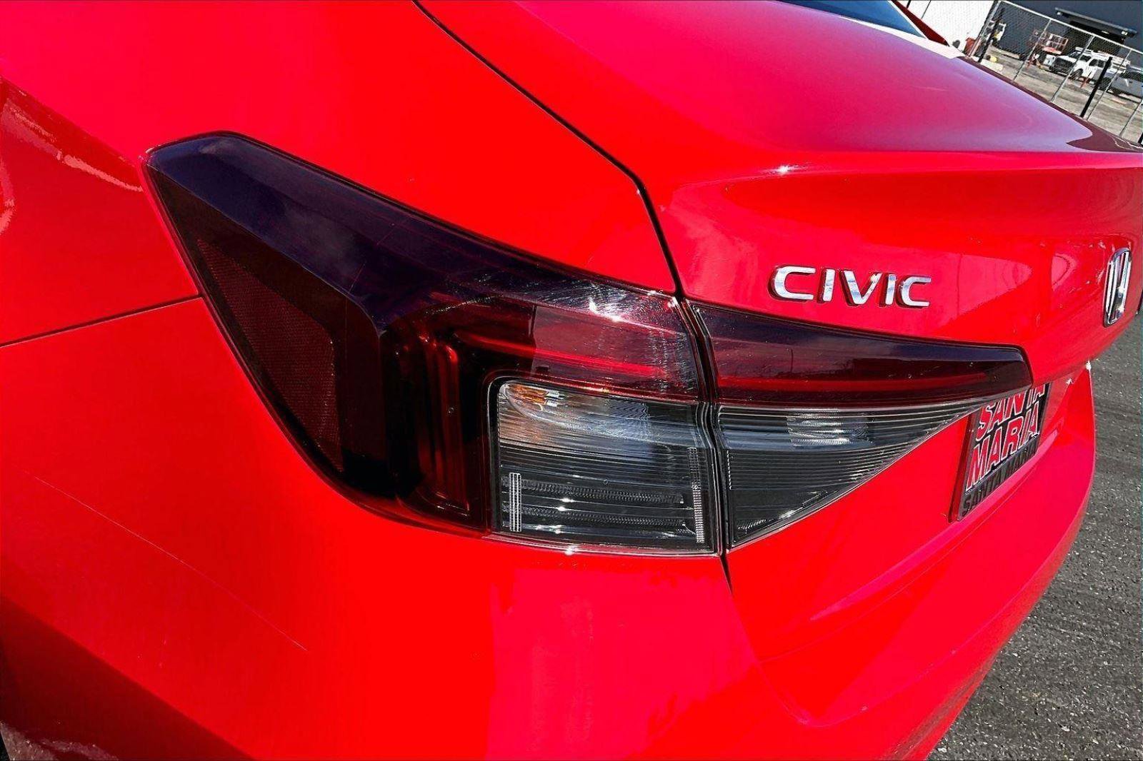 Used 2025 Honda Civic Sport image 28