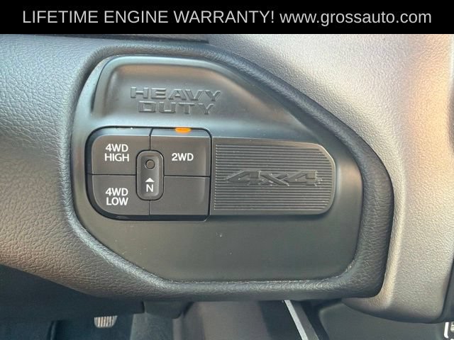 Used 2022 RAM 2500 Big Horn w/ Night Edition AWD/4WD image 17