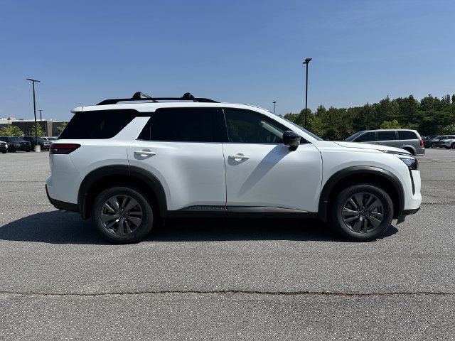 New 2026 Nissan Pathfinder SV w/ SV Premium Package AWD/4WD image 10