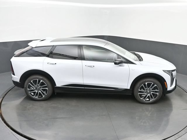 New 2026 Cadillac Optiq Sport 1 w/ LPO, Floor Liner Package AWD/4WD image 44