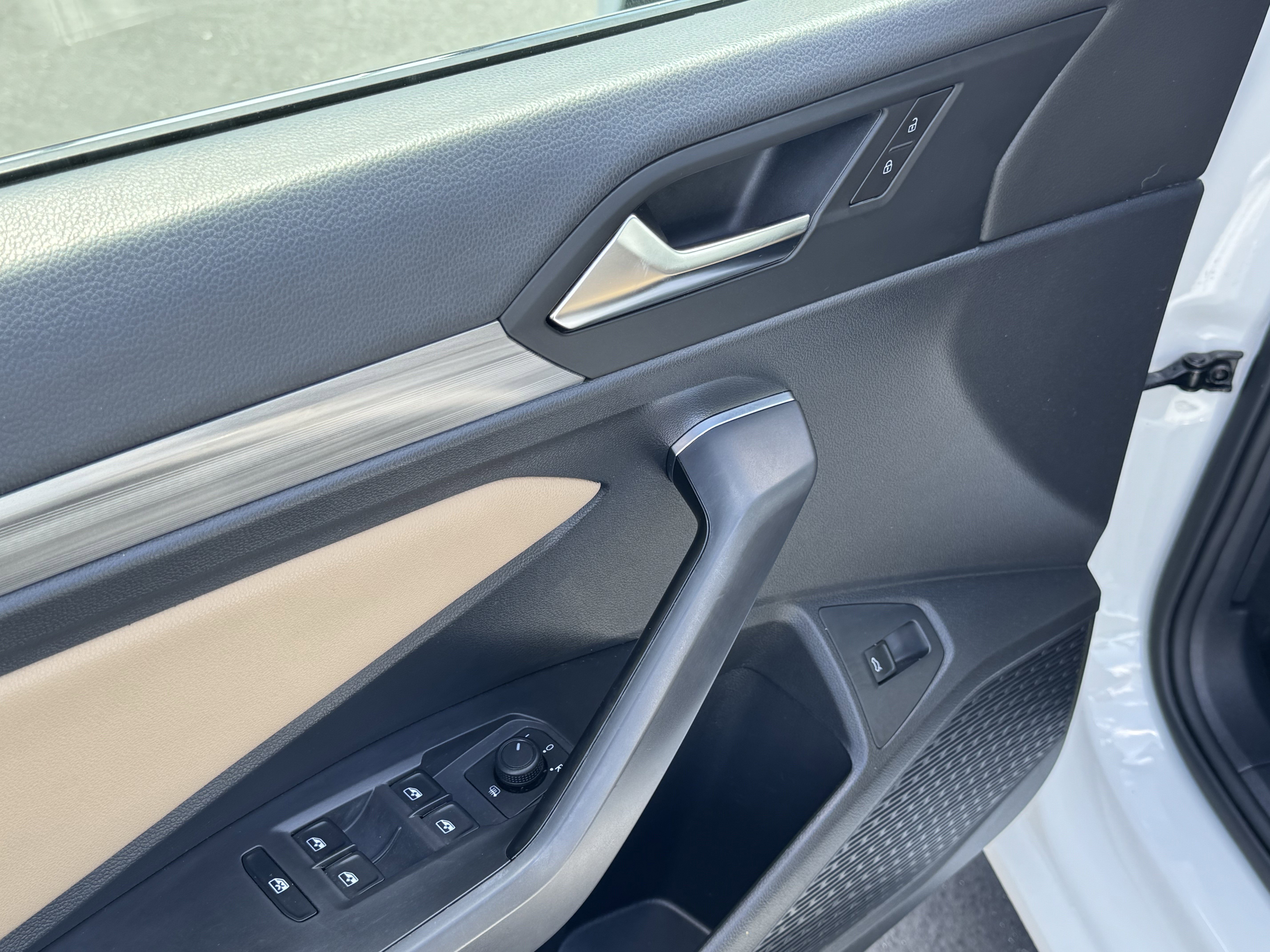 Used 2019 Volkswagen Jetta SEL image 18