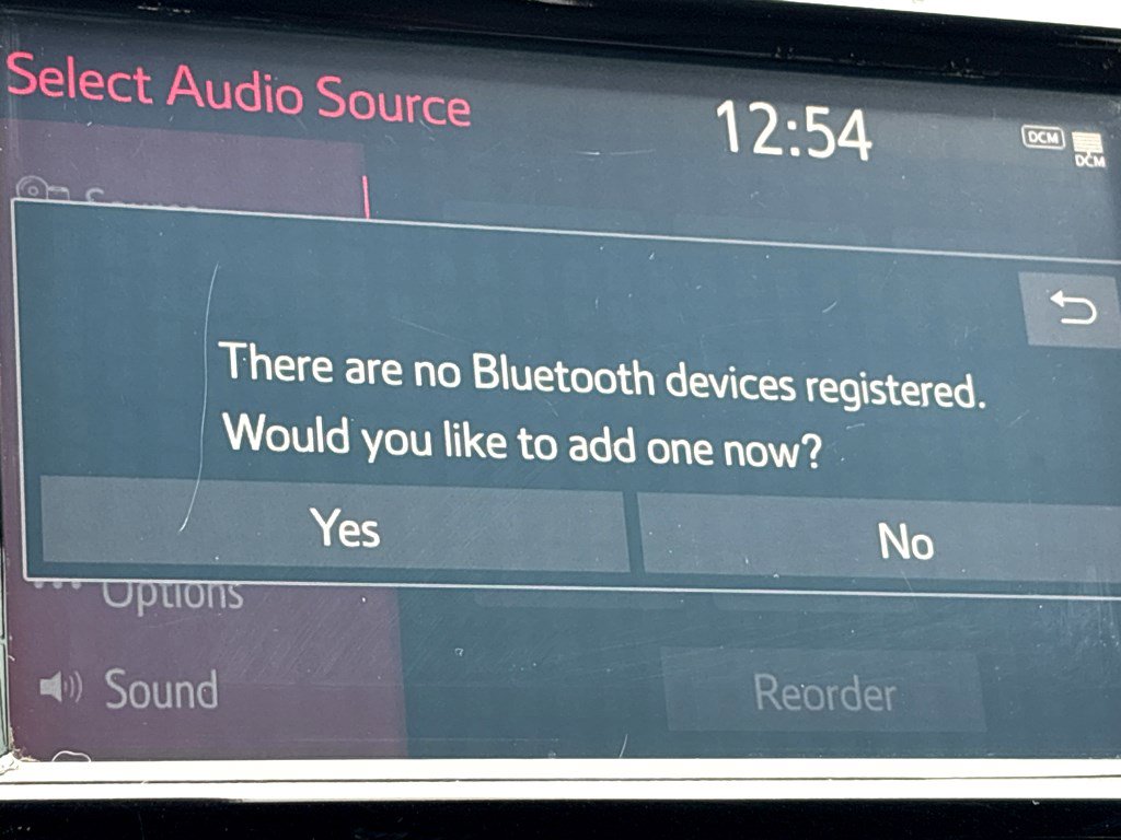 Used 2020 Toyota Camry SE image 5