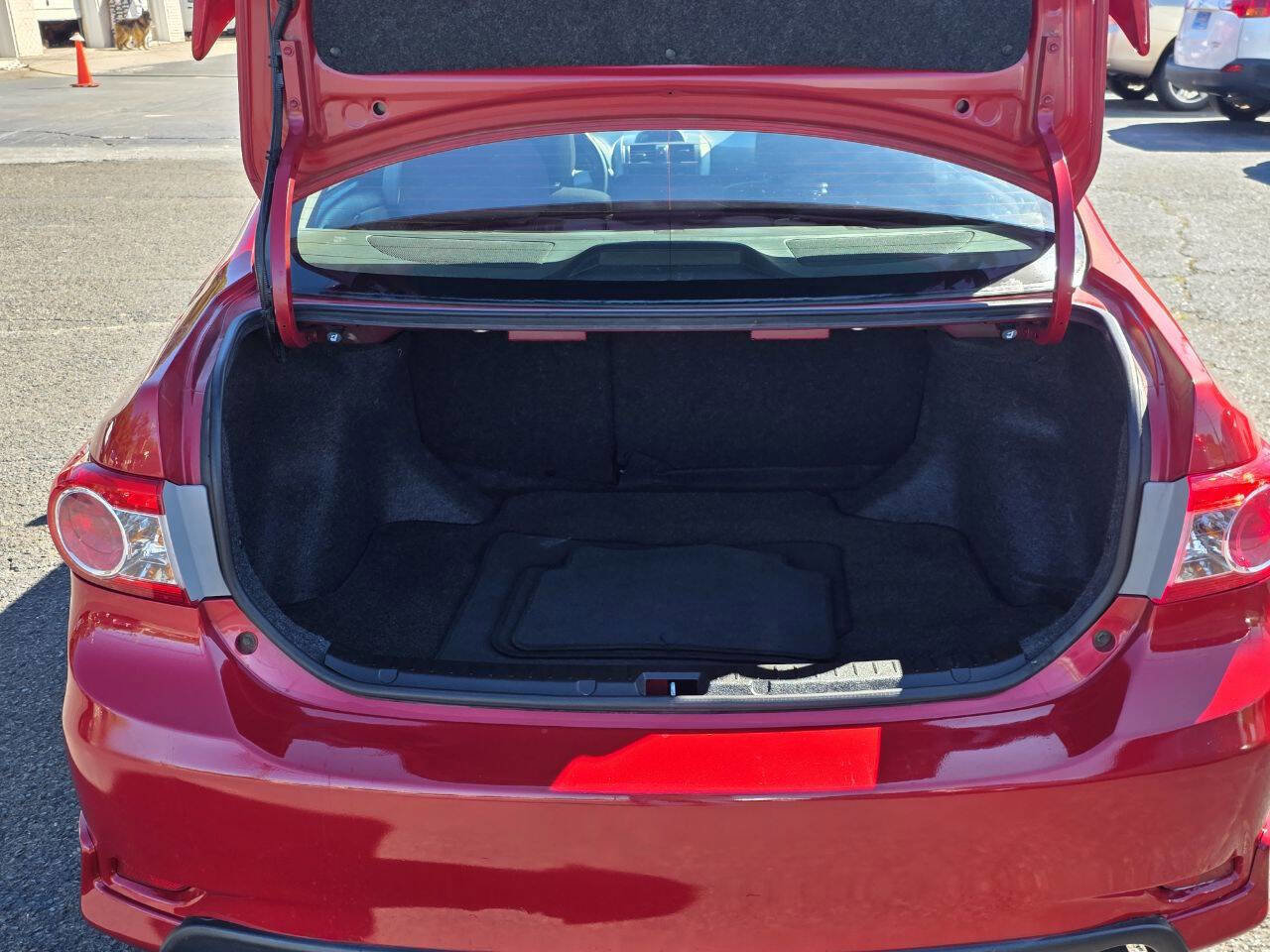 Used 2012 Toyota Corolla S image 18