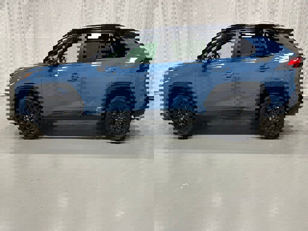 Used 2024 Toyota RAV4 XSE image 4