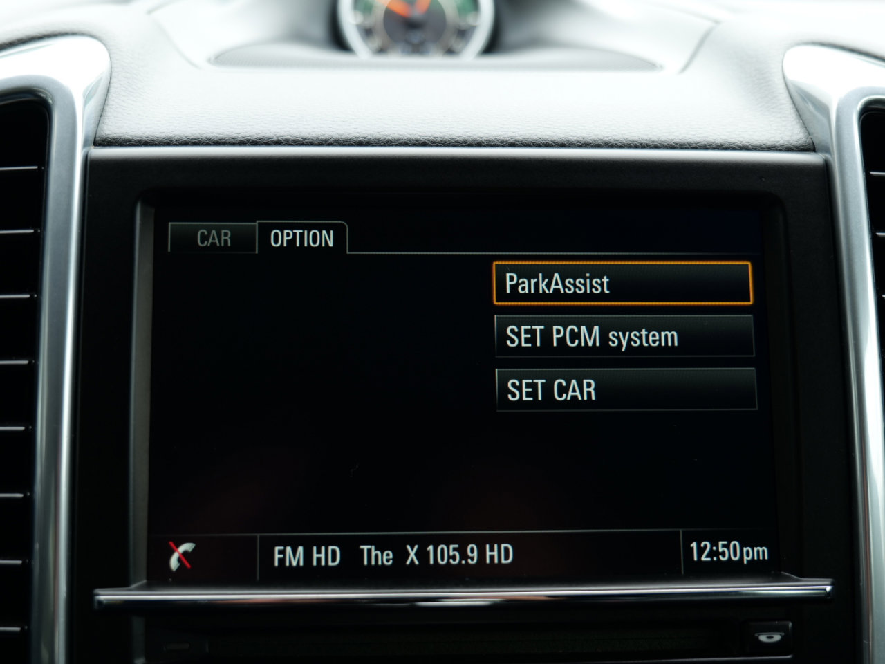 Used 2016 Porsche Cayenne image 30