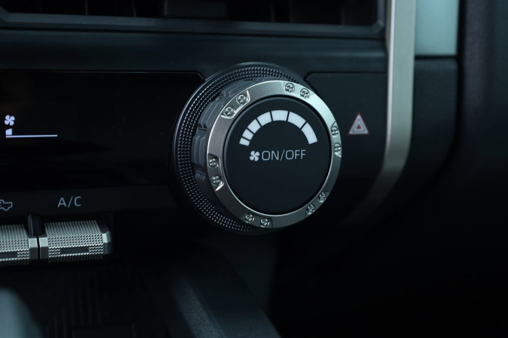 Used 2025 Toyota Tacoma SR5 image 36