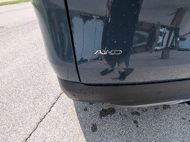 Used 2025 Toyota Grand Highlander AWD image 7