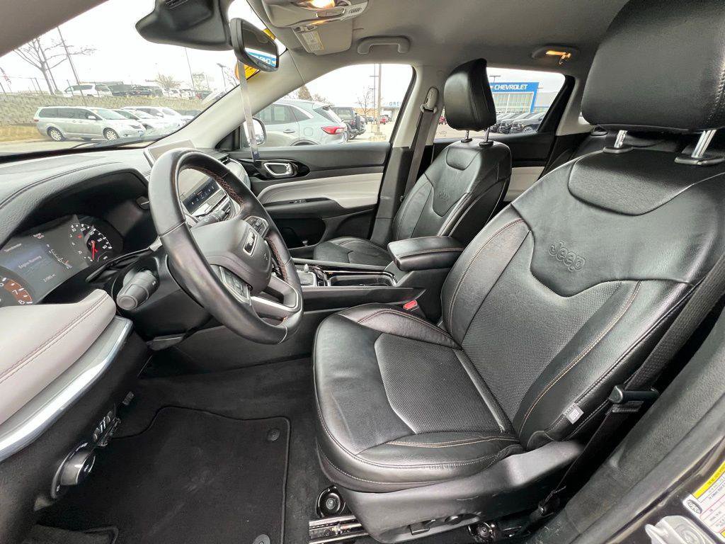 Used 2022 Jeep Compass Limited image 18