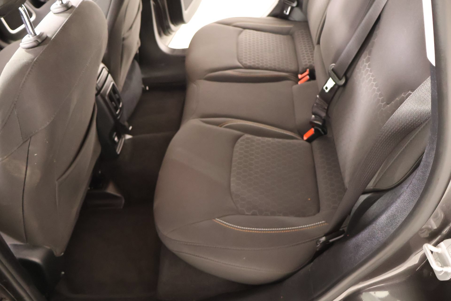 Used 2018 Jeep Compass Sport w/ Cold Weather Group FWD image 12