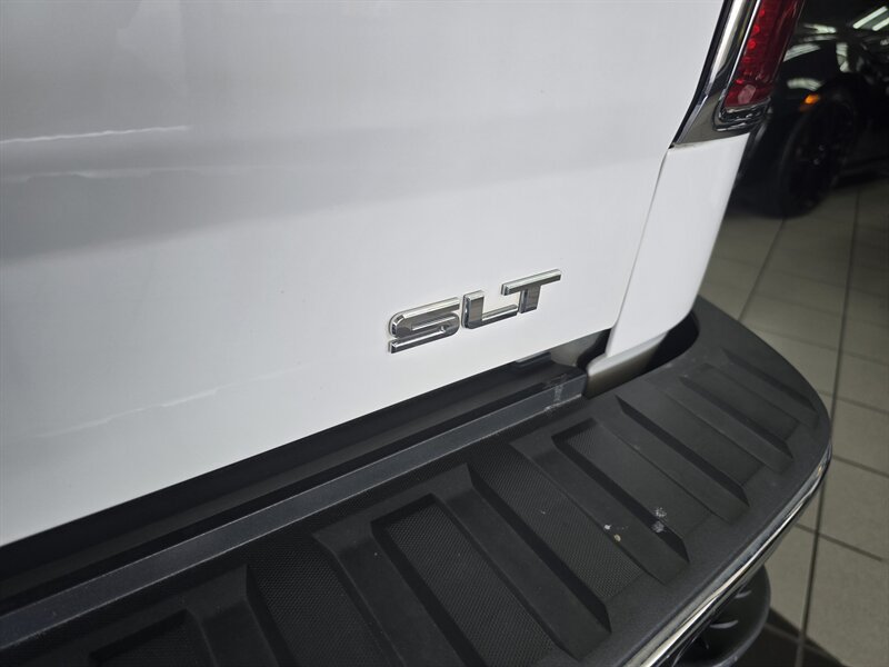 Used 2014 GMC Sierra 1500 SLT w/ Suspension Package, Off-Road AWD/4WD image 32