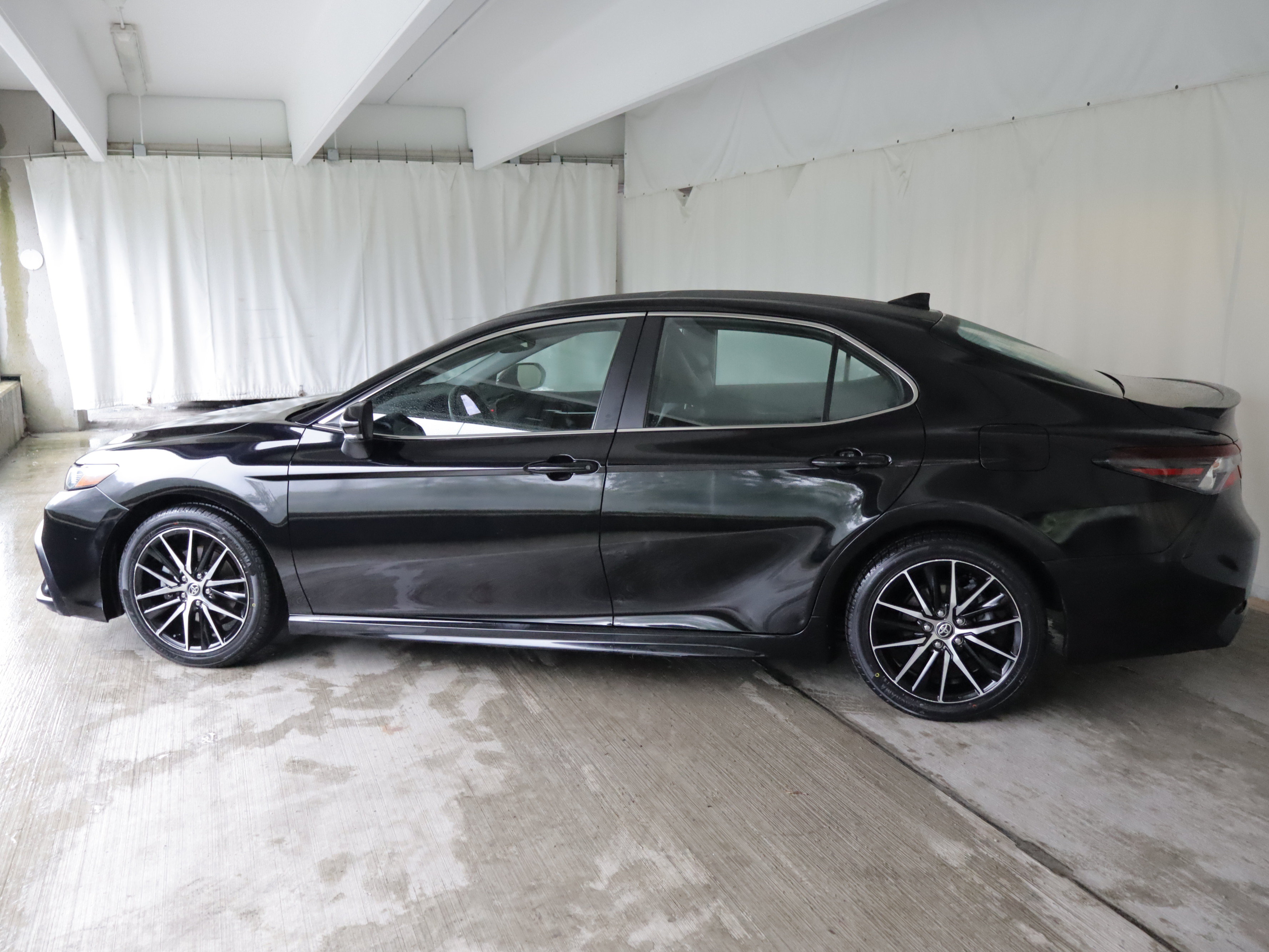 Used 2024 Toyota Camry SE w/ Cold Weather Package AWD/4WD image 24