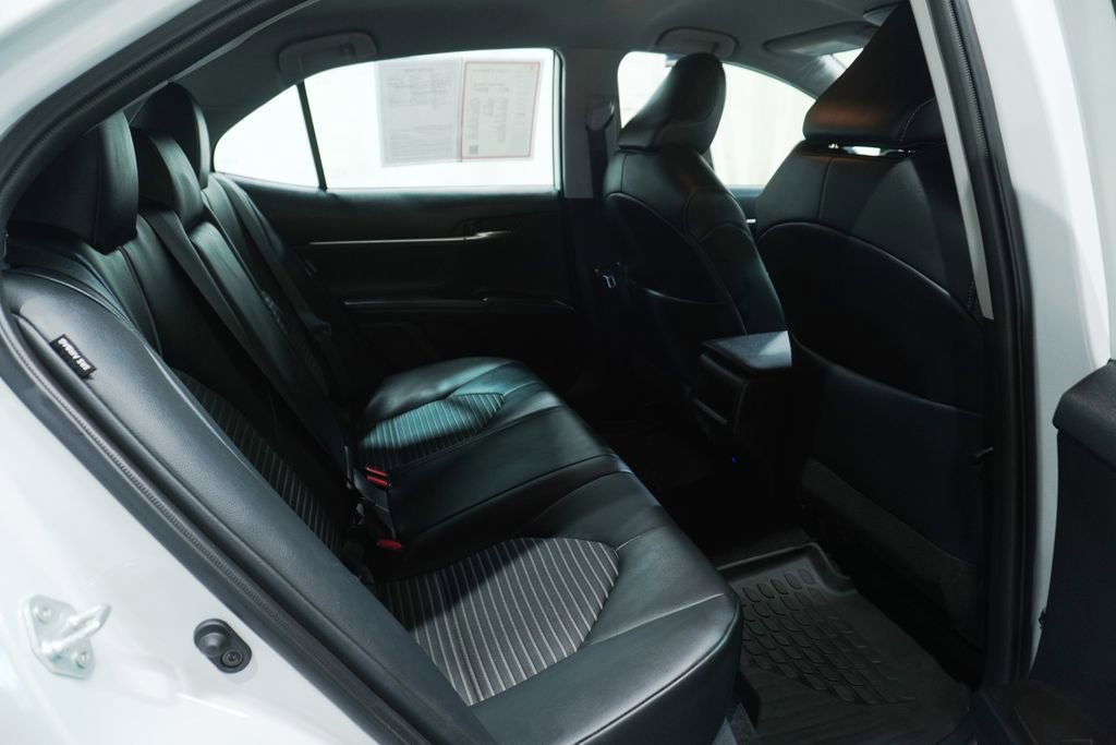 Used 2023 Toyota Camry SE w/ Convenience Package FWD image 16