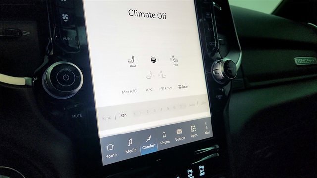 New 2026 RAM 1500 4x4 Crew Cab image 23