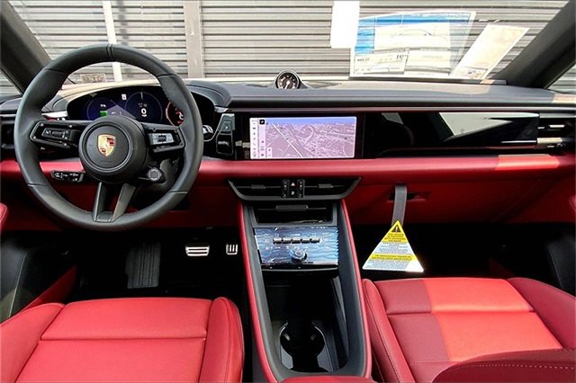 New 2025 Porsche Macan 4S Electric image 6