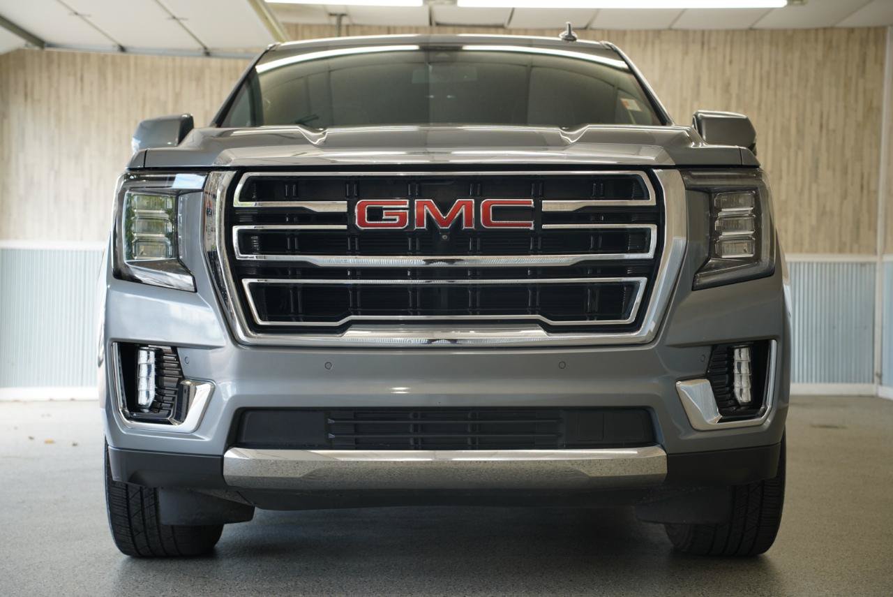 Used 2021 GMC Yukon SLT w/ SLT Luxury Package AWD/4WD image 3