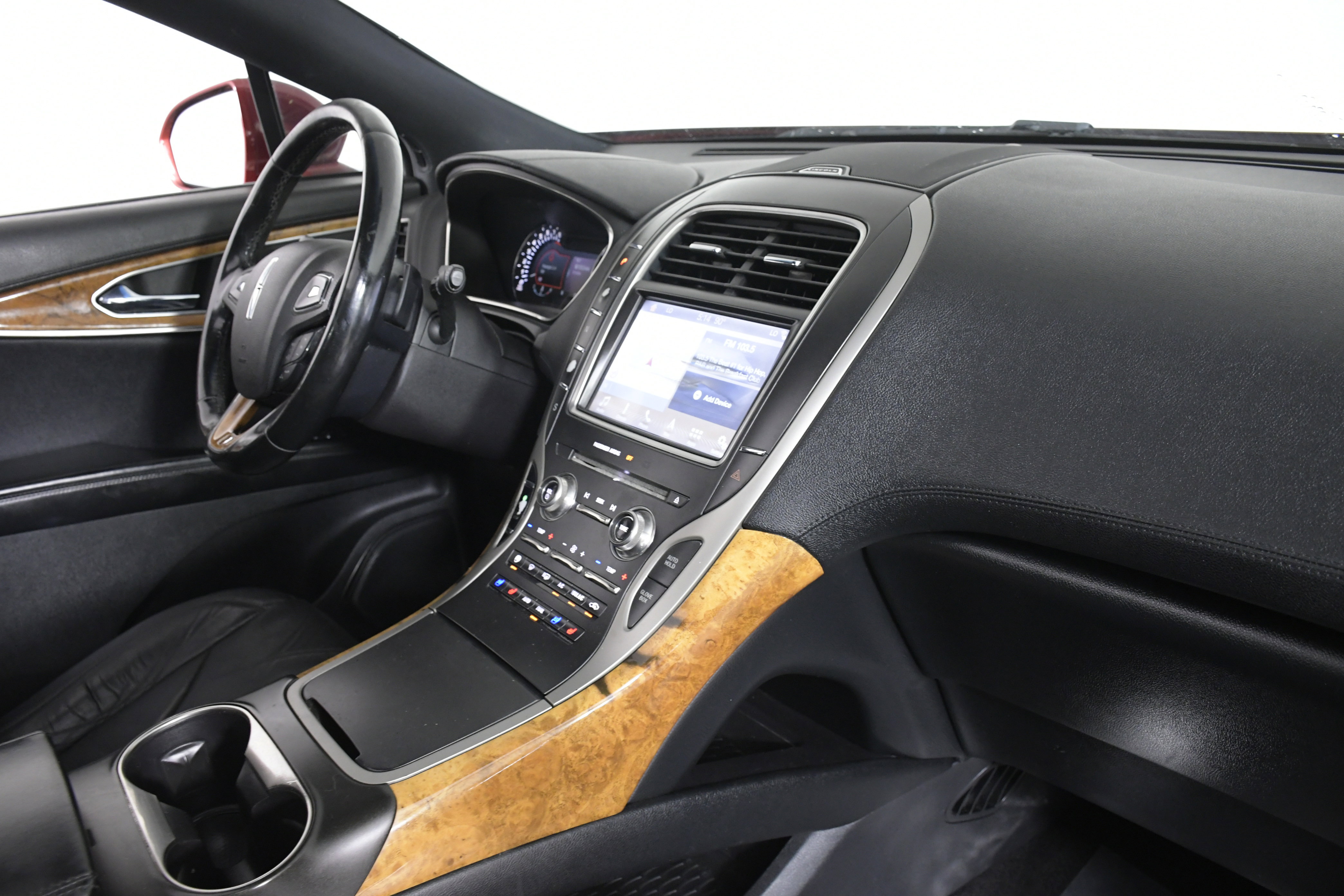 Used 2016 Lincoln MKX Reserve image 27