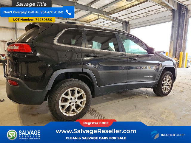Used 2016 Jeep Cherokee Latitude w/ Comfort/Convenience Group AWD/4WD image 4