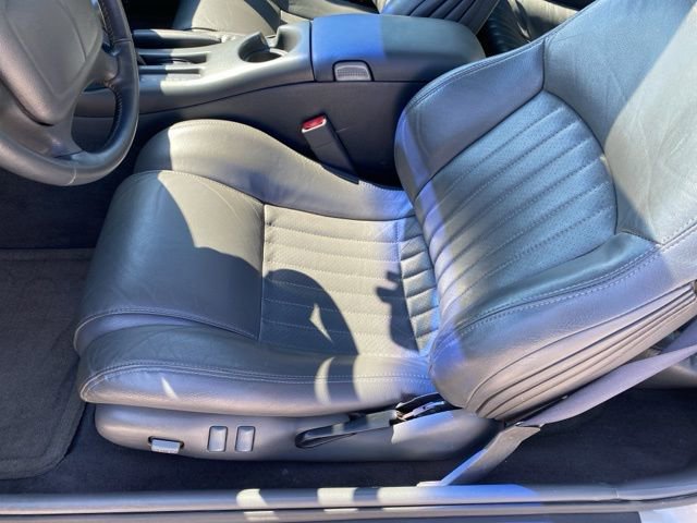 Used 1999 Pontiac Firebird Formula w/ Security Pkg image 14