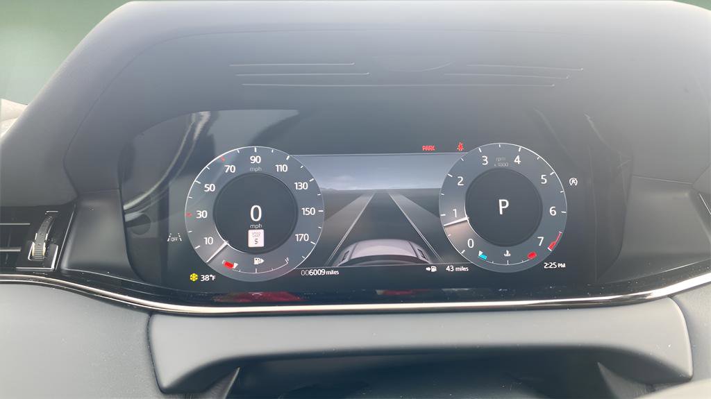 Used 2024 Land Rover Range Rover Evoque Dynamic SE image 17