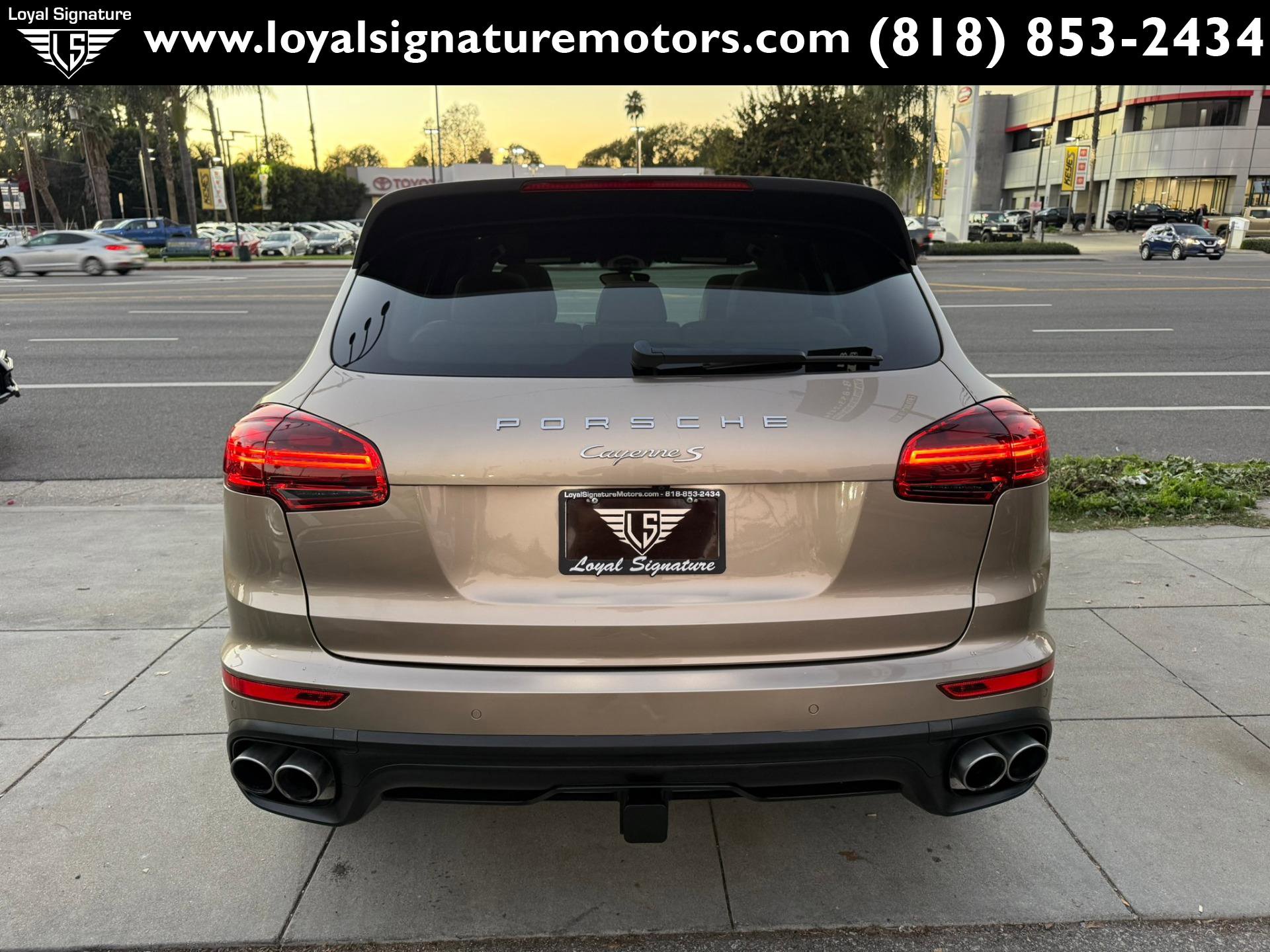 Used 2017 Porsche Cayenne S AWD/4WD image 6