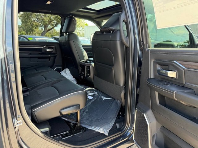 New 2026 RAM 2500 Laramie w/ Sport Appearance Package AWD/4WD image 29