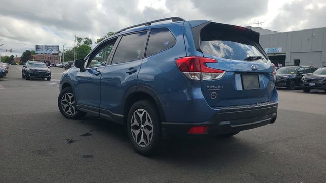 Used 2020 Subaru Forester Premium AWD/4WD image 5