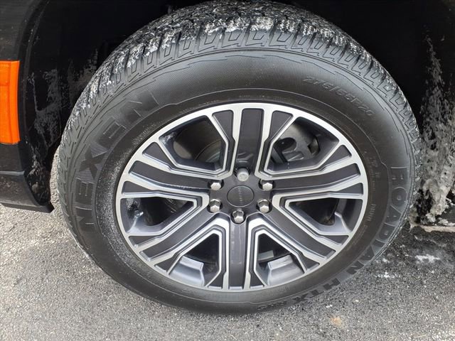 Used 2024 Jeep Wagoneer Series II w/ Flexible Seating Group image 13