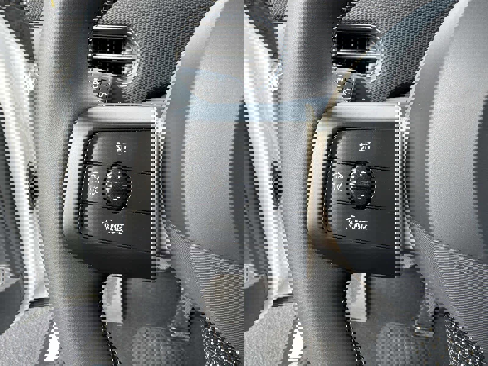 Used 2025 MINI Cooper S image 32