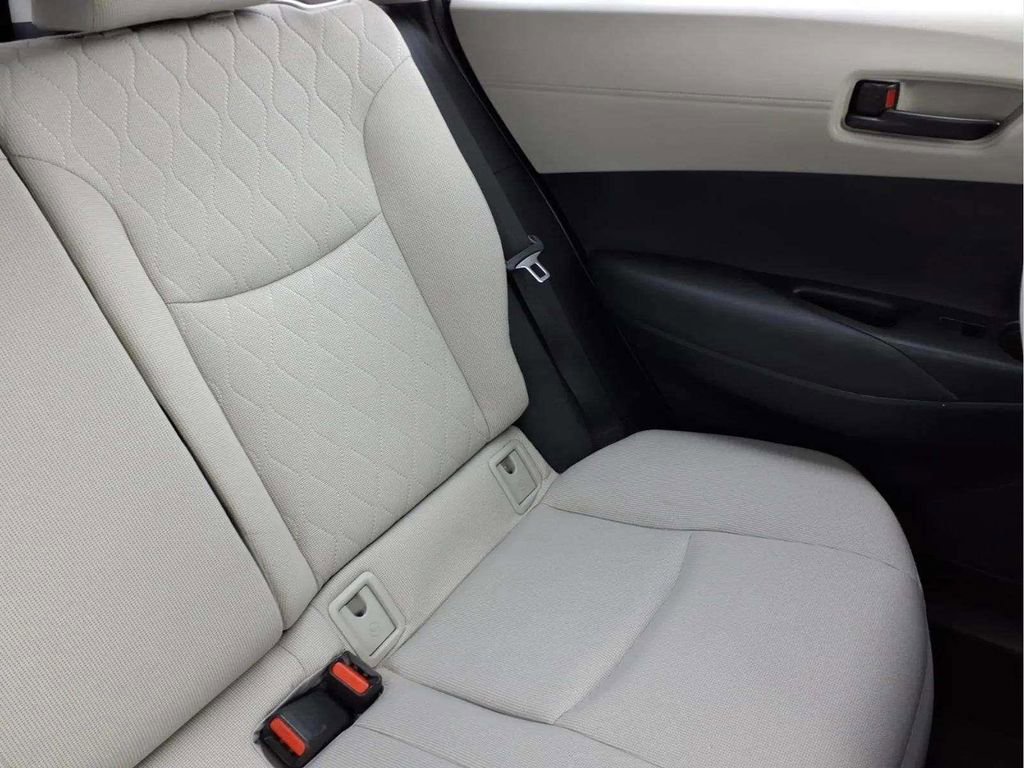 Used 2022 Toyota Corolla Cross L FWD image 18
