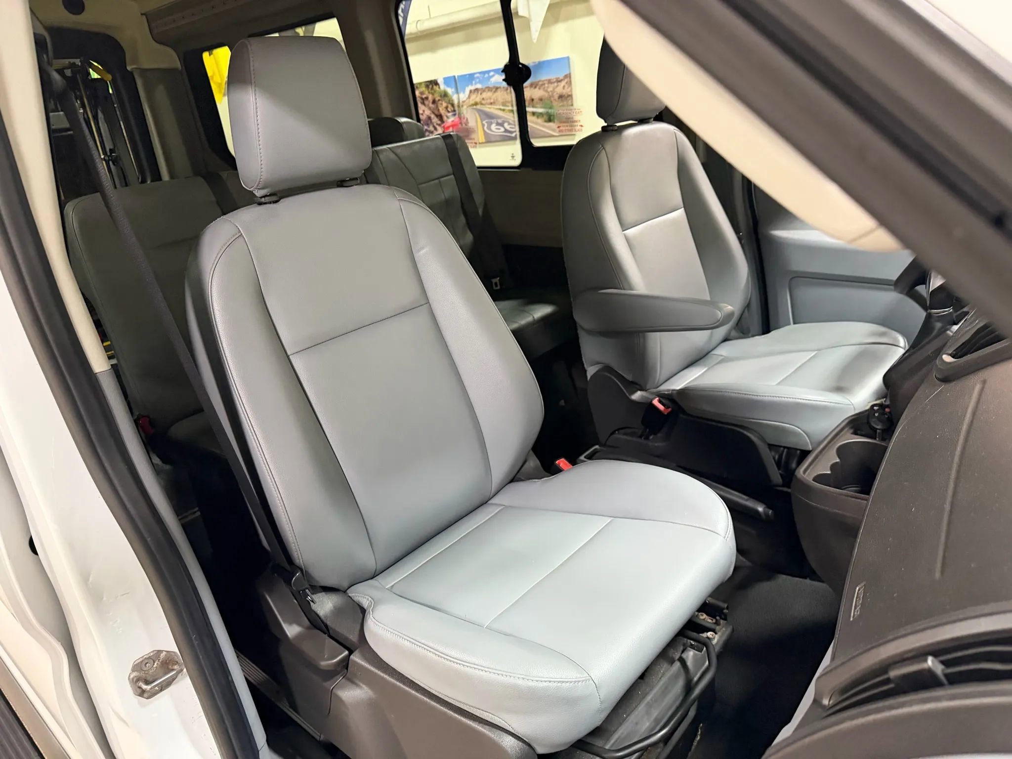 Used 2015 Ford Transit 250 148 Medium Roof RWD image 32