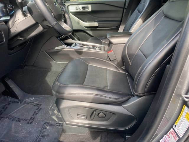 Used 2023 Ford Explorer Limited AWD/4WD image 21