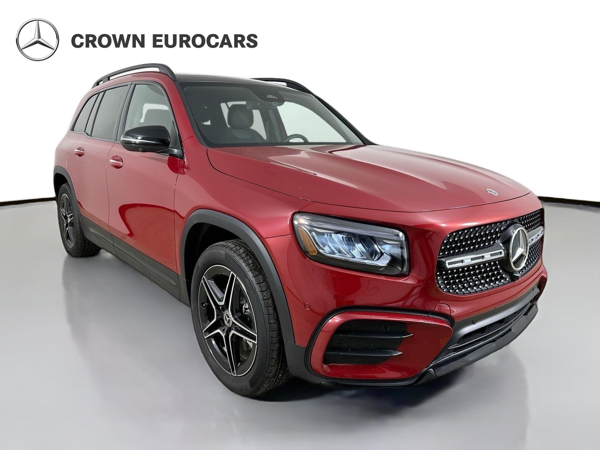 Used 2026 Mercedes-Benz GLB 250 4MATIC image 3