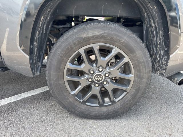 Used 2023 Toyota Tundra Platinum AWD/4WD image 12