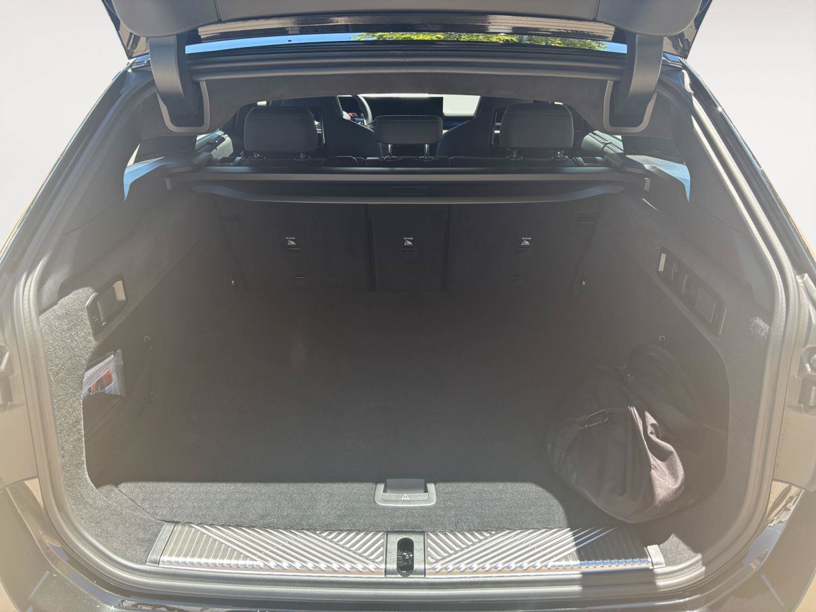 New 2027 BMW M5 Touring AWD/4WD image 16
