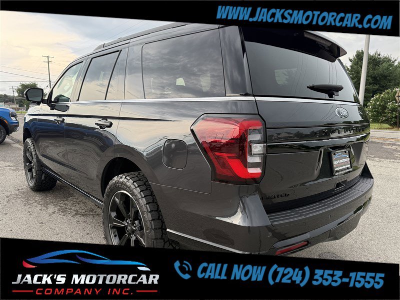 Used 2024 Ford Expedition Limited image 10