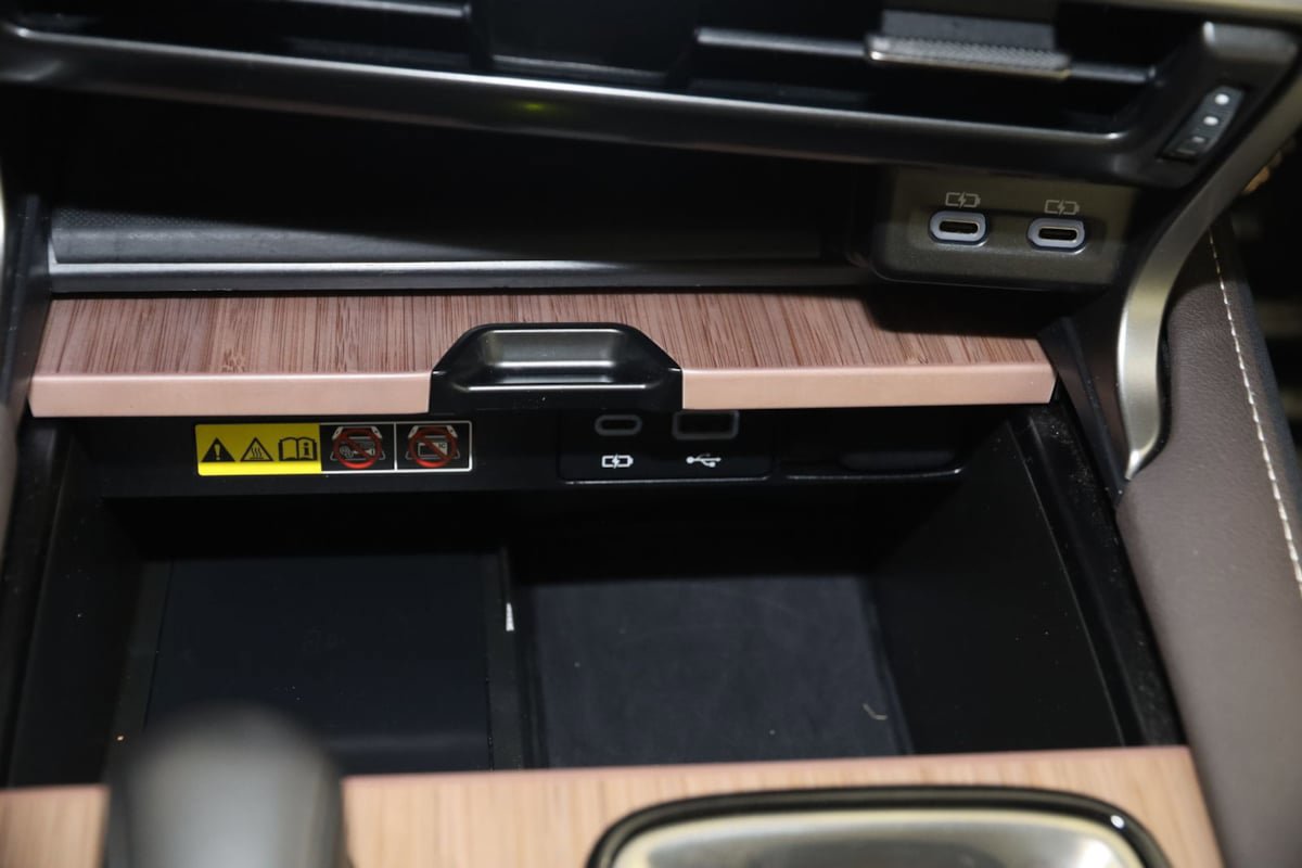 Used 2023 Lexus RX 350 Premium w/ Cold Area Package FWD image 27