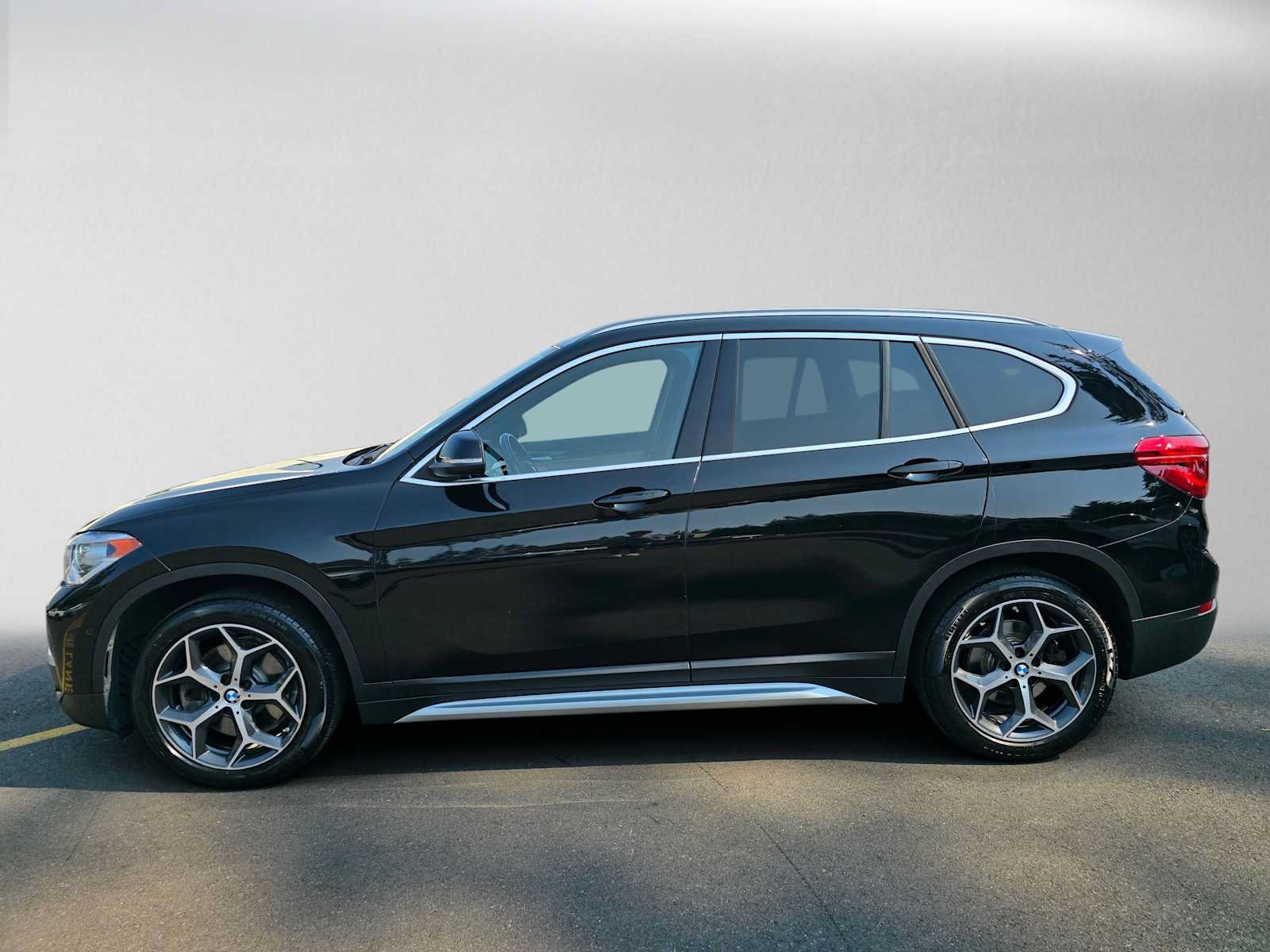 Used 2018 BMW X1 xDrive28i w/ Premium Package AWD/4WD image 6
