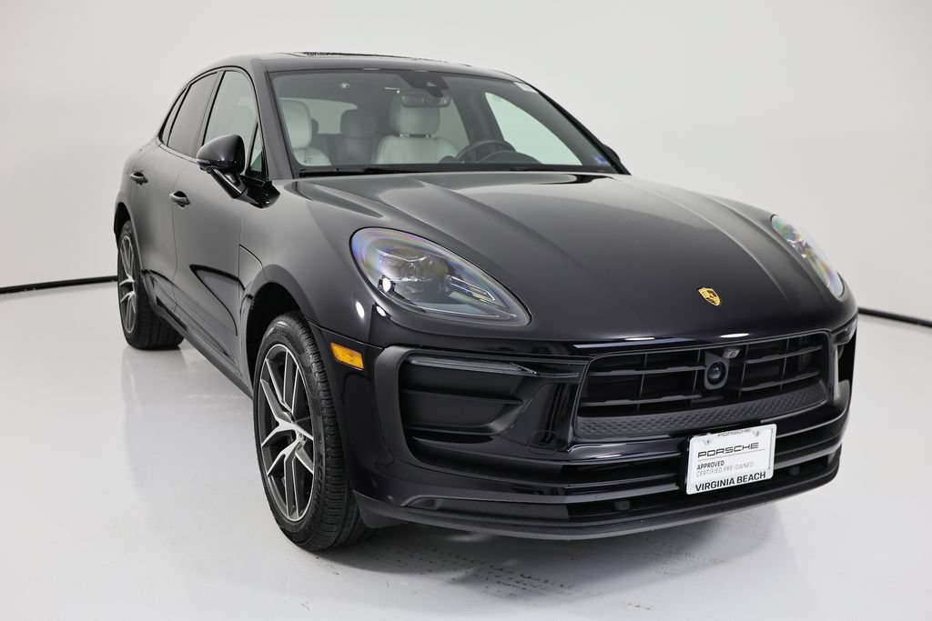 Certified 2026 Porsche Macan AWD/4WD image 9