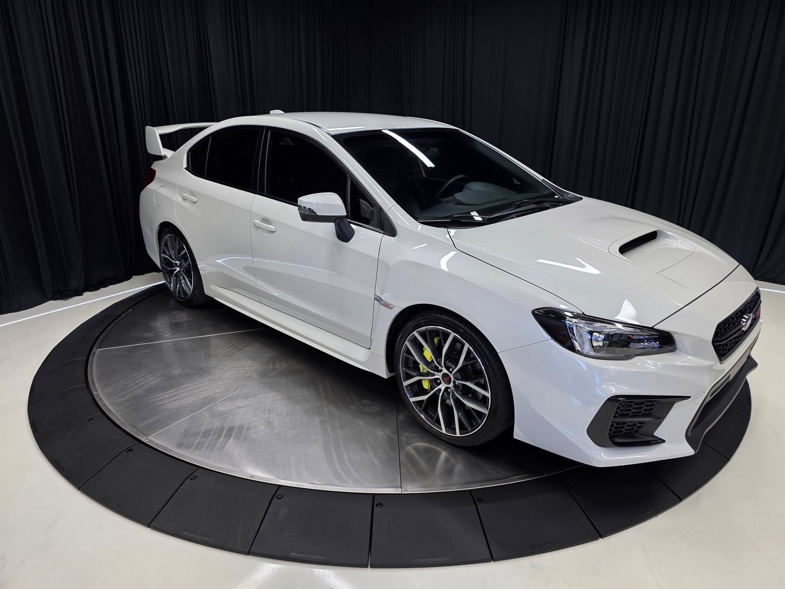 Used 2020 Subaru WRX STI AWD/4WD image 17