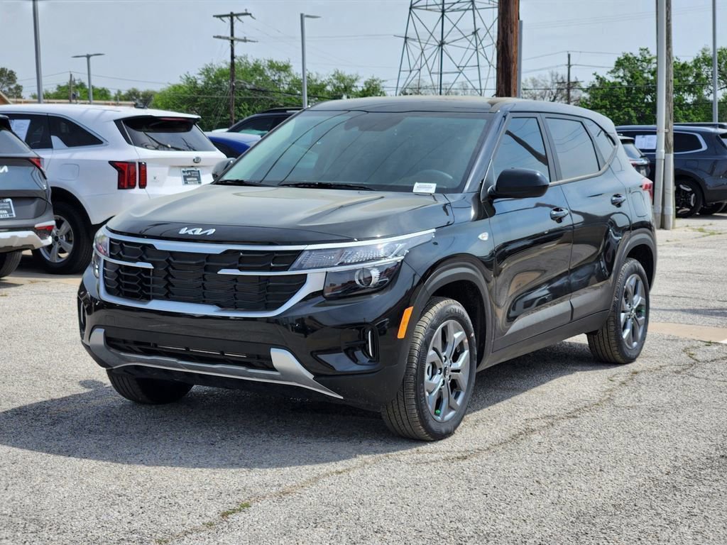 New 2026 Kia Seltos LX AWD/4WD image 2