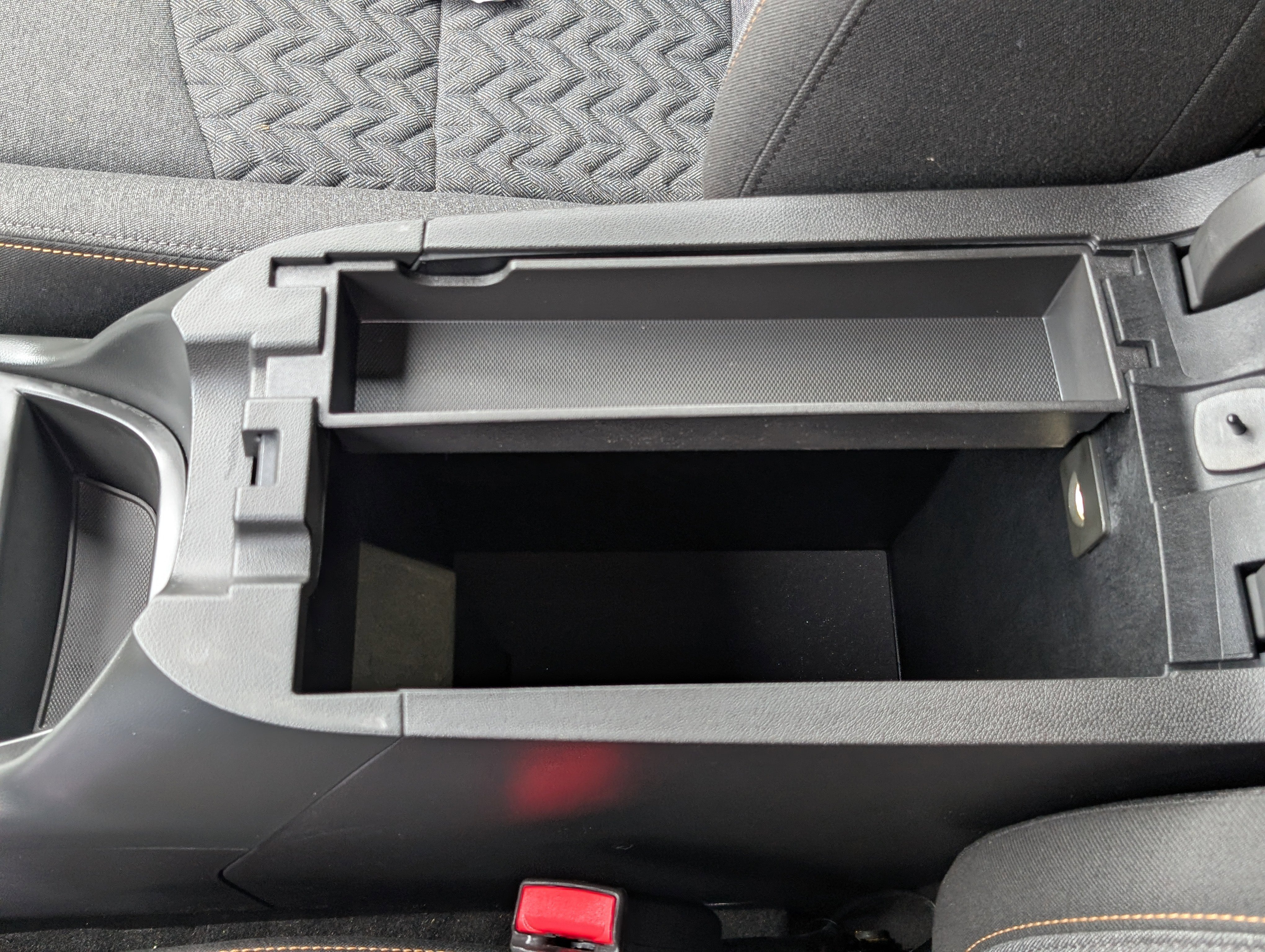 Used 2022 Chevrolet Equinox LT w/ Driver Convenience Package image 24