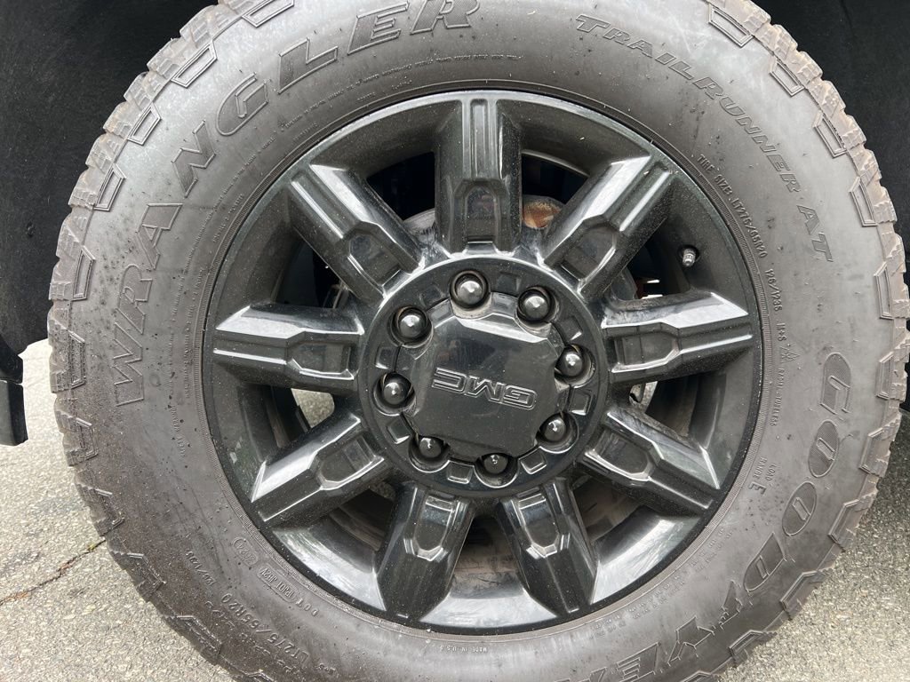 Certified 2025 GMC Sierra 2500 AT4 w/ AT4 Premium Plus Package AWD/4WD image 10