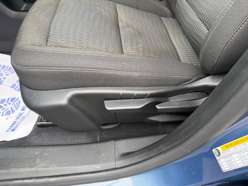 Used 2025 Chevrolet Equinox LT AWD/4WD image 13