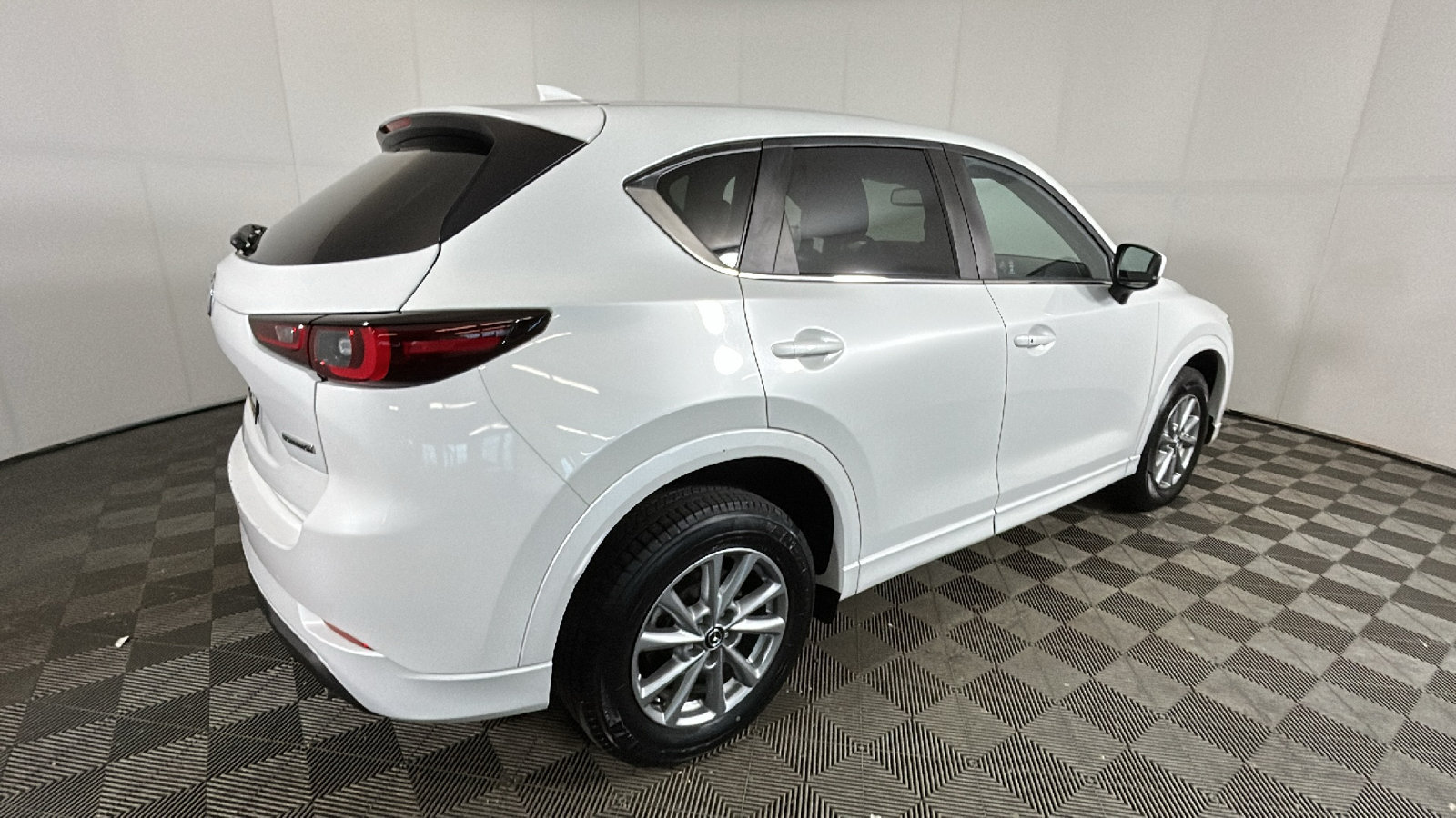 Used 2025 MAZDA CX-5 AWD 2.5 S w/ Preferred Package image 3